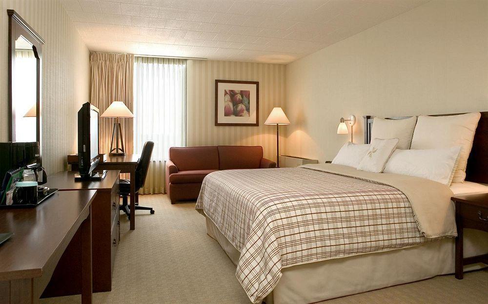 Ramada By Wyndham Greensburg Hotel & Conference Center Δωμάτιο φωτογραφία
